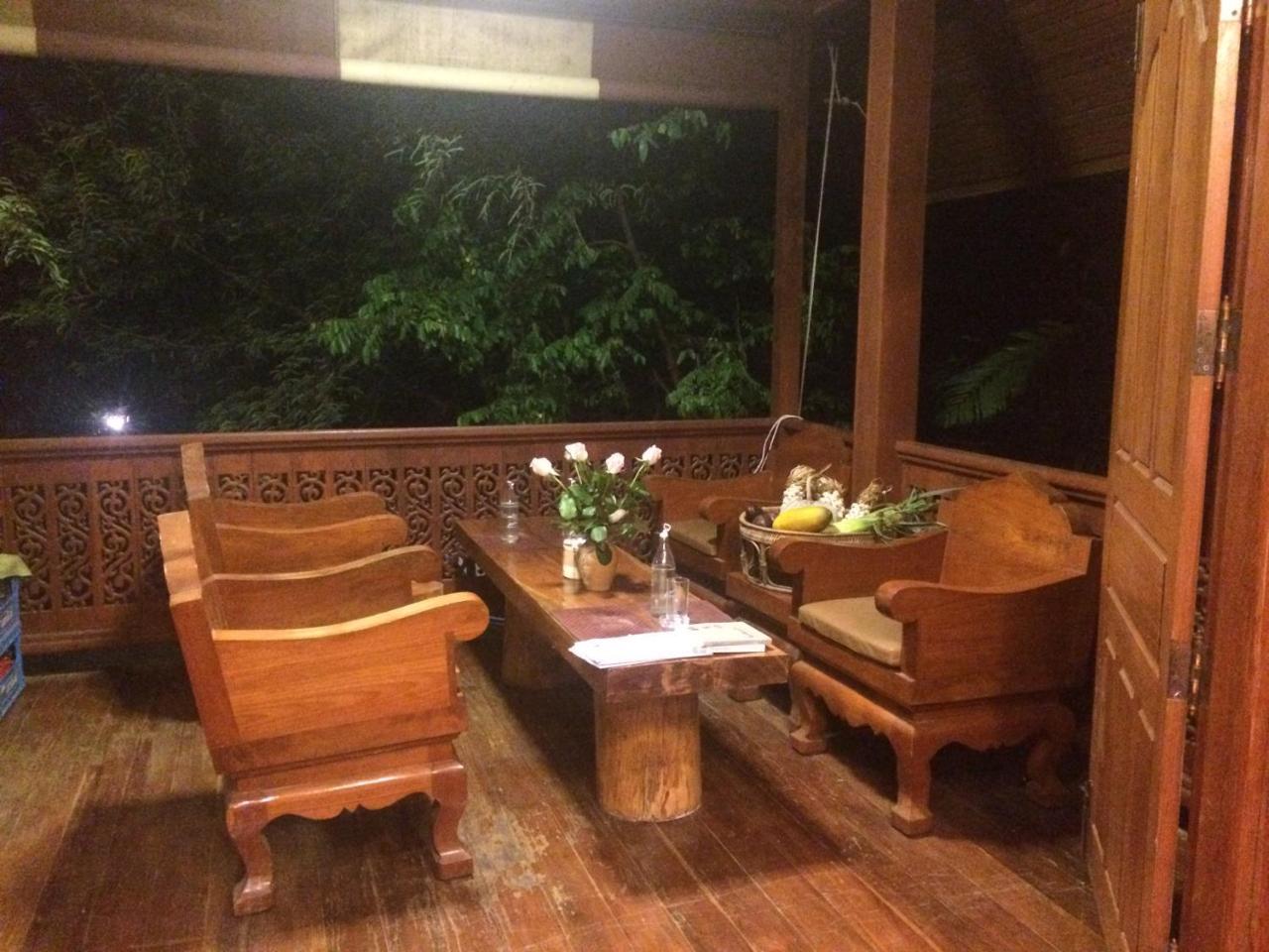 The Local Mae Hong Son Apartment Exterior photo