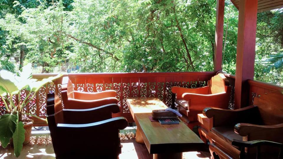 The Local Mae Hong Son Apartment Exterior photo