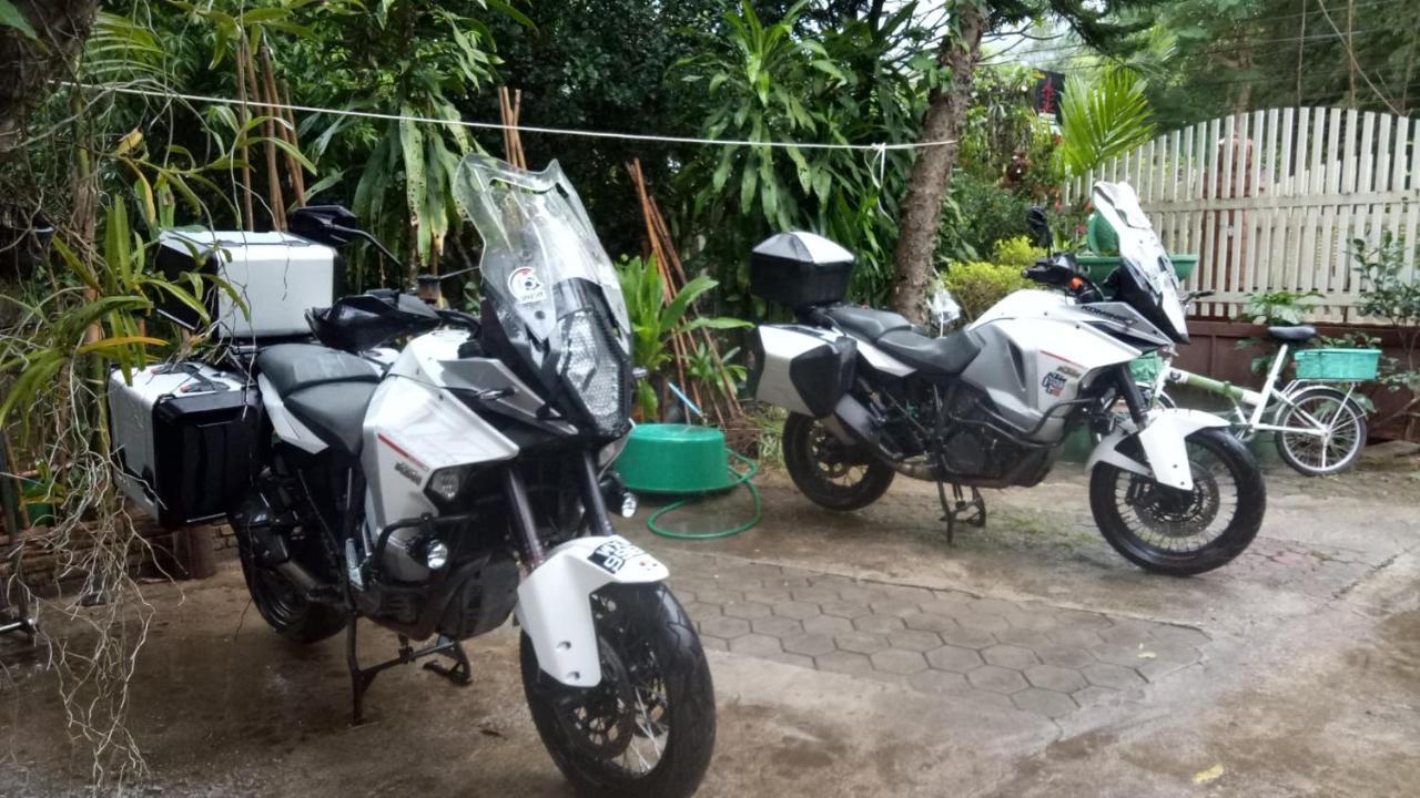 The Local Mae Hong Son Apartment Exterior photo
